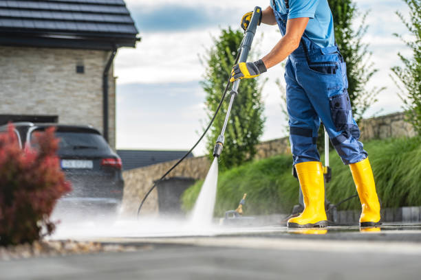 Best Sidewalk Pressure Washing  in Heritage Village, CT